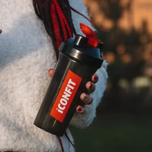 ICONFIT LITE šeikeris dzērieniem, melnā krāsā, 800ml