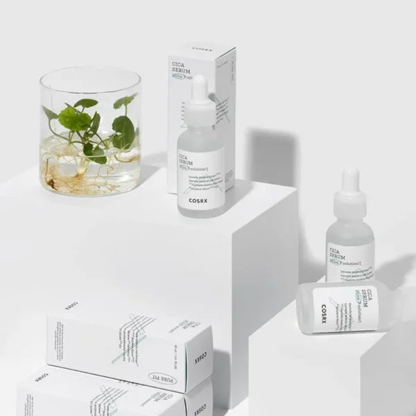 COSRX PURE FIT CICA Serum, nomierinošs un stiprinošs serums, 30ml