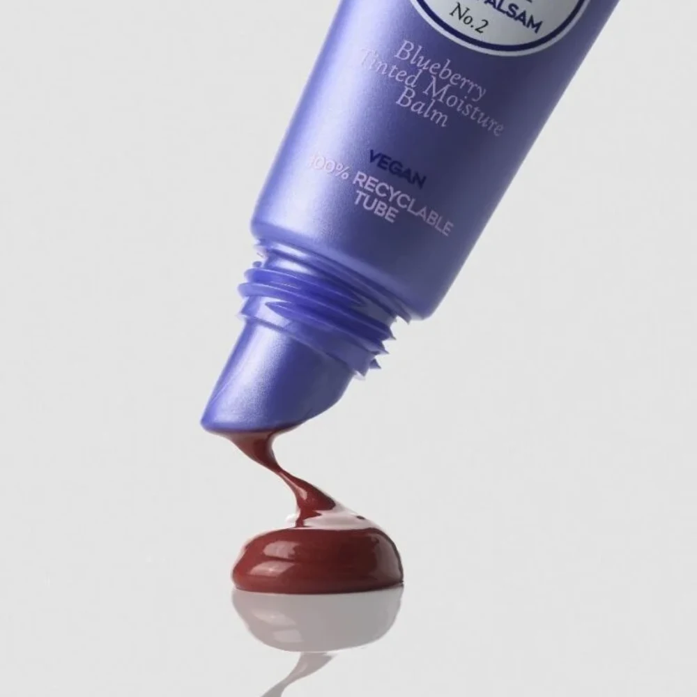 MAGRADA LIPS BLUEBERRY mitrinošs, kopjošs lūpu balzams ar toni - mellene, 10 ml