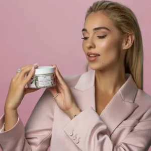 MAGRADA PEONY dziļi mitrinošs peoniju ķermeņa krēms, 200 ml